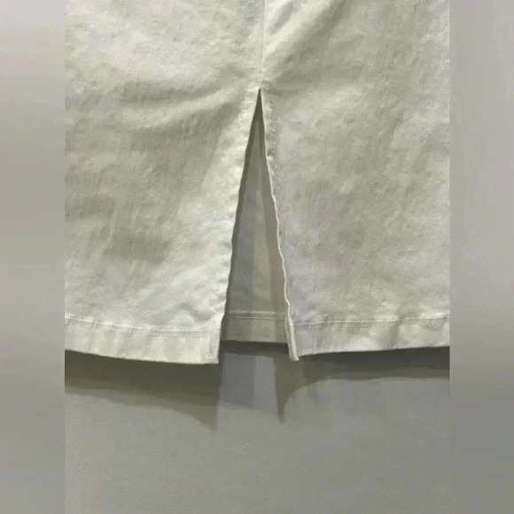 White Pencil Skirt Size Small​​ - Picture 5 of 8